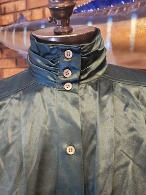 Vintage Silk Hunter Green High-Collar Button-Front Blouse Size 12 Cricketeer